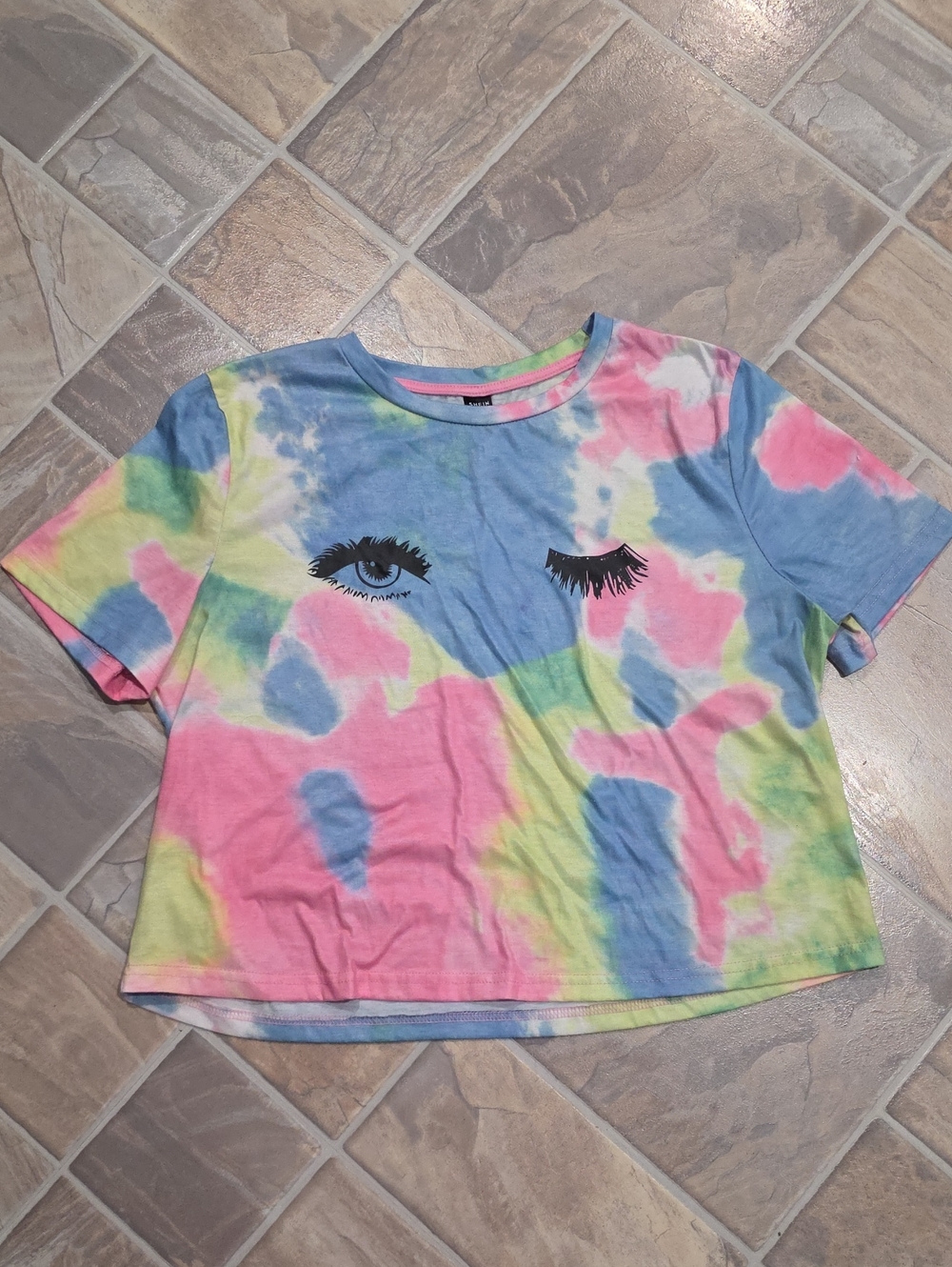 SHEIN Pastel Tie-Dye Eye Print Crop Top
